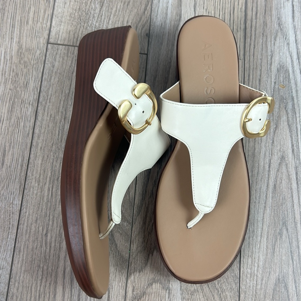 New Aerosoles Izola Cream Gold Wedge Sandal 10 - Picture 1 of 7